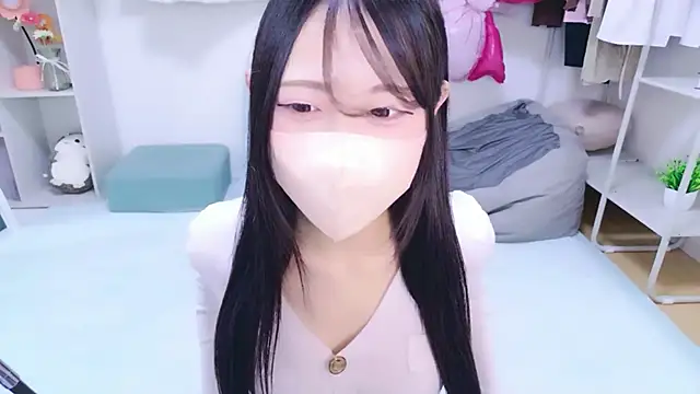 Suzu ch xx online show from 17, 4, 2026