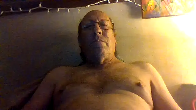 Snapshot of hornyrich69 chatting on 19, 7, 2026 hornyrich69 online show from 19, 7, 2026