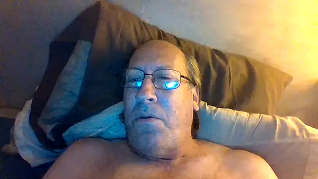 Snapshot of hornyrich69 chatting on 27, 6, 2026 hornyrich69 online show from 27, 6, 2026