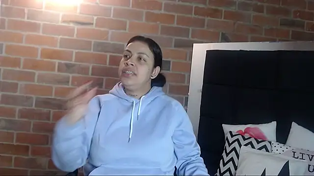 Snapshot of salome__hills1 chatting on 14, 1, 2025 salome hills1 online show from 14, 1, 2025