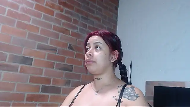 Snapshot of salome__hills1 chatting on 24, 2, 2025 salome hills1 online show from 24, 2, 2025