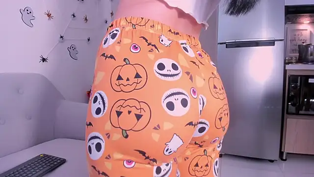 DannaHyde online show from 14, 10, 2025