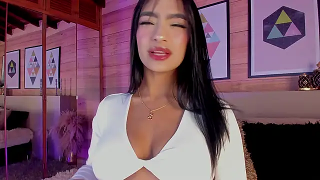 IzzyWild online show from 21, 9, 2025