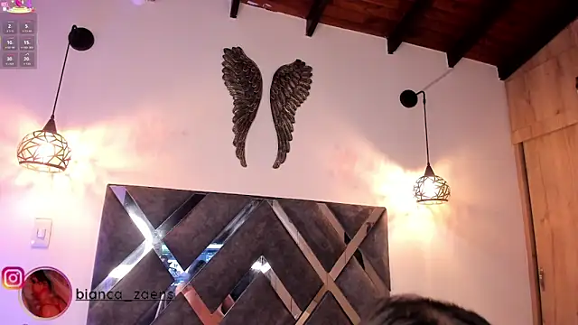 Snapshot of Bianca_zaens2 chatting on 18, 12, 2025 Bianca zaens2 online show from 18, 12, 2025