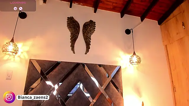 Snapshot of Bianca_zaens2 chatting on 8, 3, 2025 Bianca zaens2 online show from 8, 3, 2025