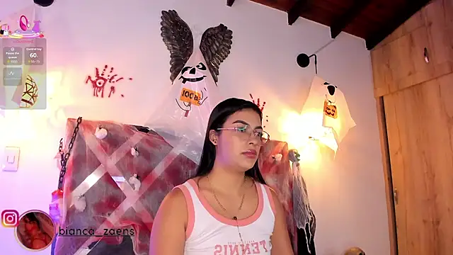 Snapshot of Bianca_zaens2 chatting on 22, 10, 2025 Bianca zaens2 online show from 22, 10, 2025