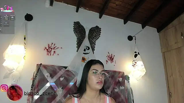 Snapshot of Bianca_zaens2 chatting on 29, 10, 2025 Bianca zaens2 online show from 29, 10, 2025