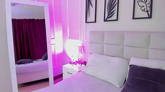 Alisa  walker online show from 14, 3, 2025