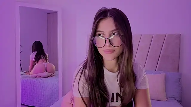 Alisa  walker online show from 4, 11, 2025