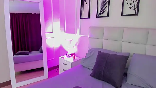 Alisa  walker online show from 11, 3, 2025