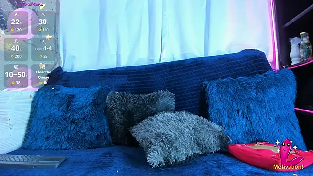 Snapshot of Mracialatina chatting on 13, 11, 2025 Mracialatina online show from 13, 11, 2025