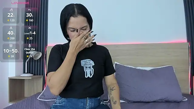 Chiqui milk  online show from 28, 9, 2025