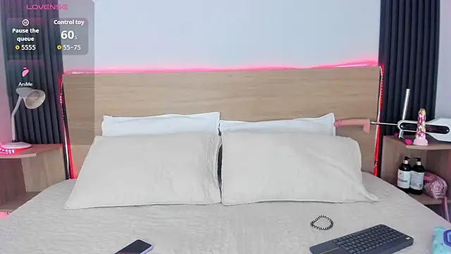 Chiqui milk  online show from 16, 9, 2025