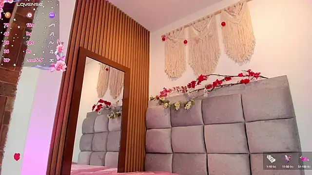 Natasha  Sccott online show from 4, 10, 2025