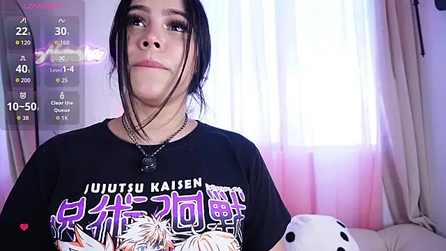 Natasha  Sccott online show from 25, 11, 2025