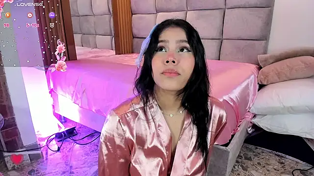 Natasha  Sccott online show from 14, 9, 2025