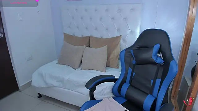 kitty kayo online show from 18, 2, 2026