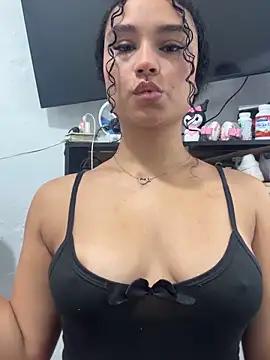 kitty kayo online show from 10, 11, 2025