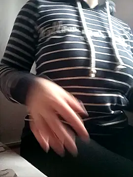 Mirra bella30 online show from 9, 12, 2024