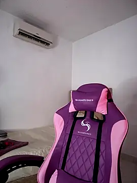 Hips hannah online show from 25, 9, 2025