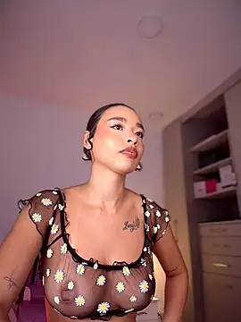 Hips hannah online show from 10, 7, 2026