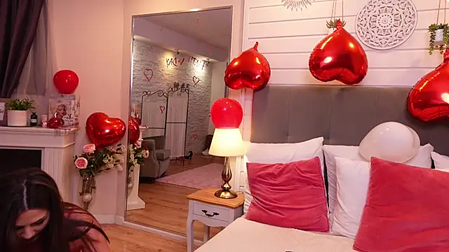 LinaReese online show from 12, 2, 2025