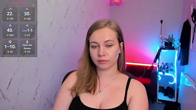 holly xglam online show from 19, 3, 2026