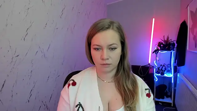 holly xglam online show from 14, 1, 2026