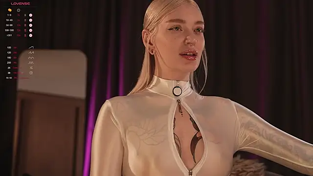 LinaKinky online show from 25, 2, 2025