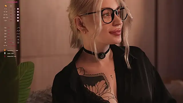 LinaKinky online show from 28, 2, 2025