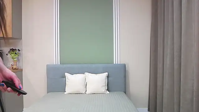 Amanda Goodwin  online show from 20, 3, 2025