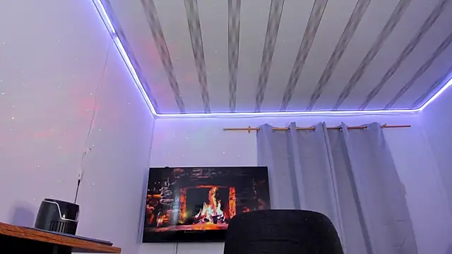 Snapshot of bower_and_colucci chatting on 3, 2, 2026 bower and colucci online show from 3, 2, 2026