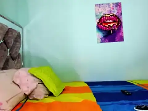 Evilmichellts1 online show from 21, 3, 2025