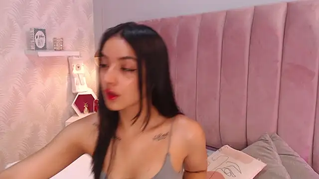 LeenaBrown online show from 14, 4, 2026