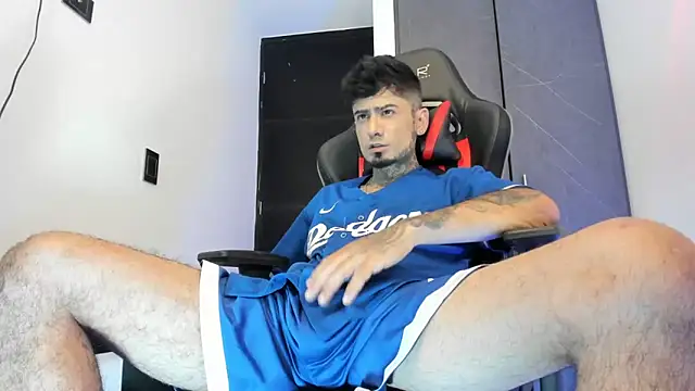 sergiio mesa27 online show from 4, 3, 2025