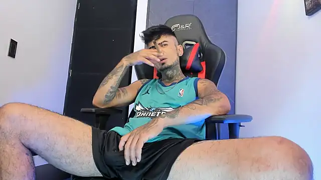 sergiio mesa27 online show from 10, 3, 2025