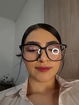 Snapshot of miel_gomez chatting on 18, 7, 2026 miel gomez online show from 18, 7, 2026