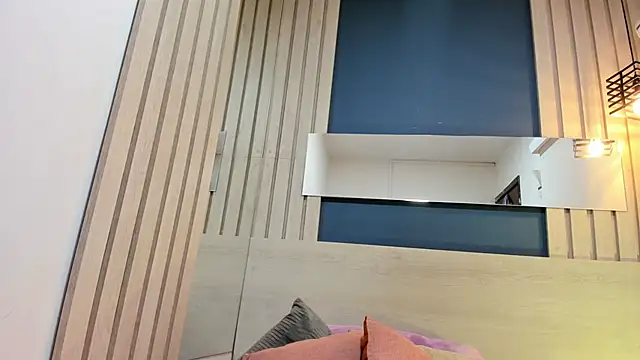 miel gomez online show from 6, 10, 2025