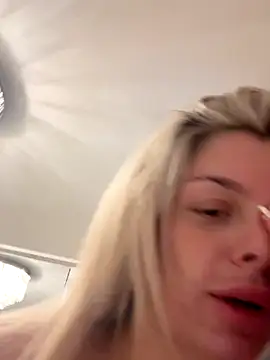 Snapshot of IrishTeenBarbie69 chatting on 15, 9, 2025 IrishTeenBarbie69 online show from 15, 9, 2025