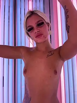 Snapshot of IrishTeenBarbie69 chatting on 6, 12, 2024 IrishTeenBarbie69 online show from 6, 12, 2024