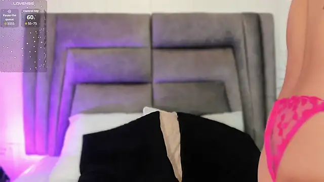 sophiee smith online show from 18, 11, 2025