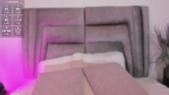 sophiee smith online show from 2, 4, 2026