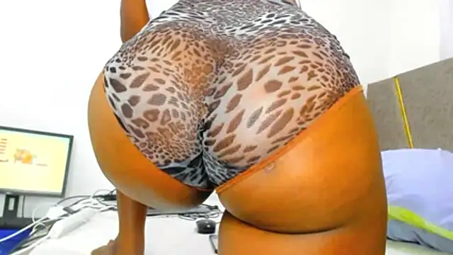 Natasha Spencer online show from 27, 11, 2025