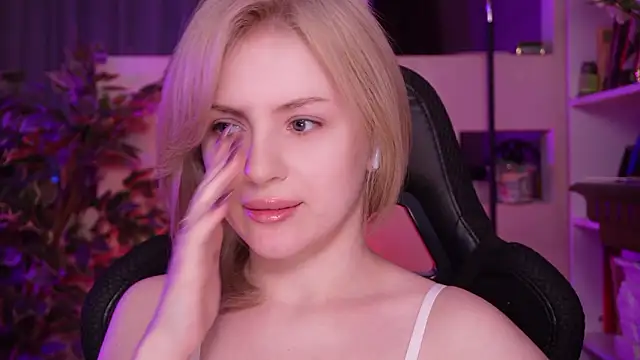 Chriss Fox online show from 14, 3, 2026