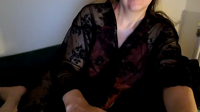 Ella Next Door online show from 17, 9, 2025