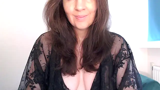 Ella Next Door online show from 28, 2, 2026