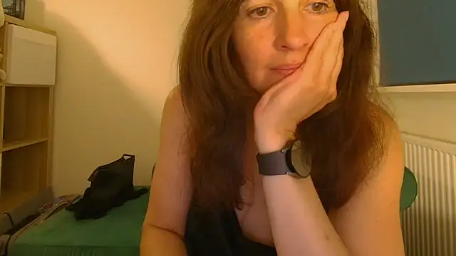 Ella Next Door online show from 29, 5, 2026