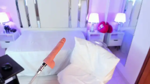 Snapshot of Miliaangeles chatting on 3, 11, 2025 Miliaangeles online show from 3, 11, 2025