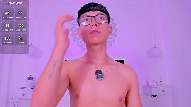 CodyTwink online show from 2, 2, 2026