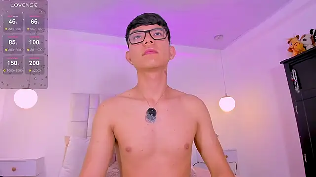 CodyTwink online show from 31, 5, 2026
